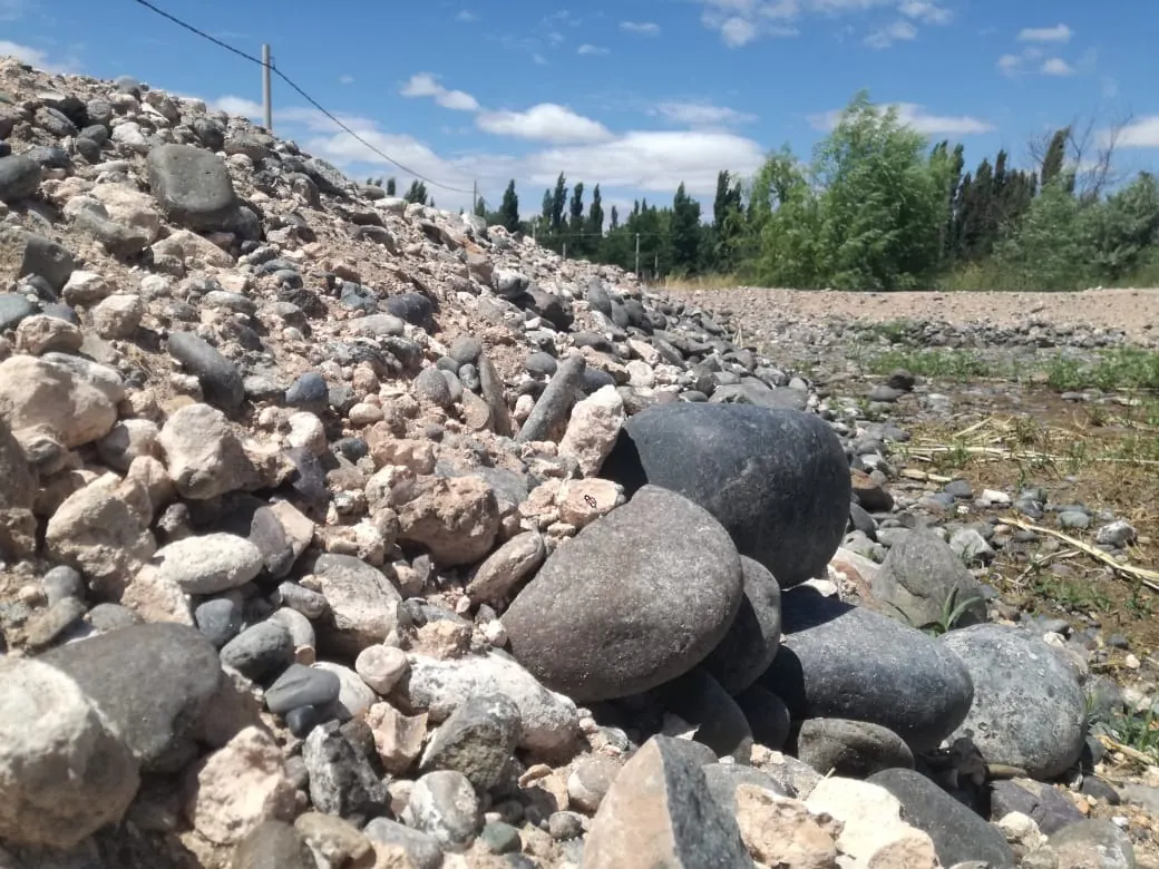 Material de construcción en sitio de obra